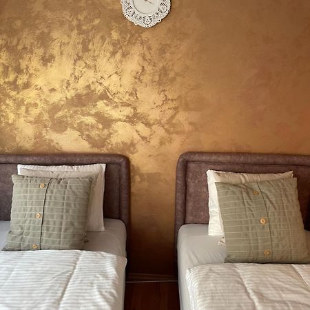 Apartman Studio Lusi 1 Subotica Eksteriør billede
